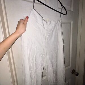 STUDIO F Linen White Capri pants